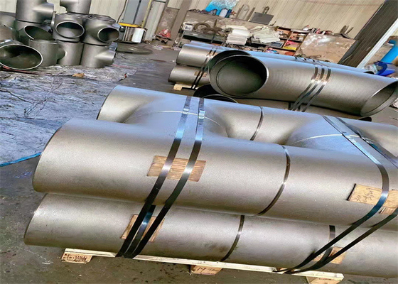 Asme B16.9 Sch40 Prosty trójnik ze stali węglowej Astm A 234 Wpb Spoina czołowa