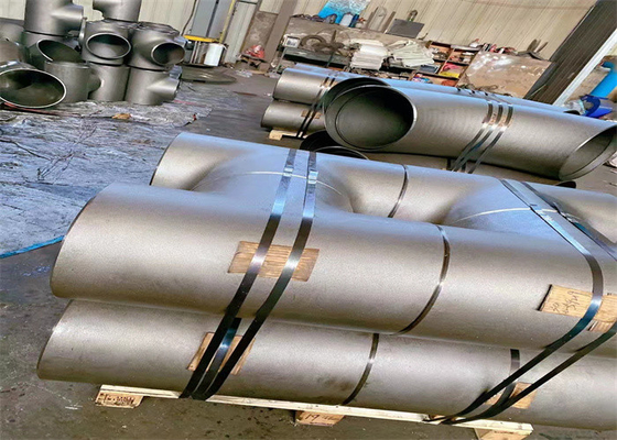 ASME B16.9 Trójnik redukcyjny ze stali węglowej DIN 2615 Olej antykorozyjny do spawania doczołowego